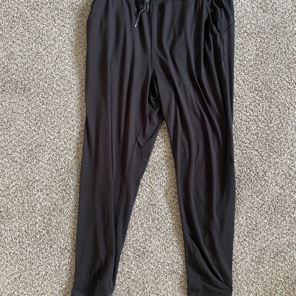 Black American Eagle Jogger Pants